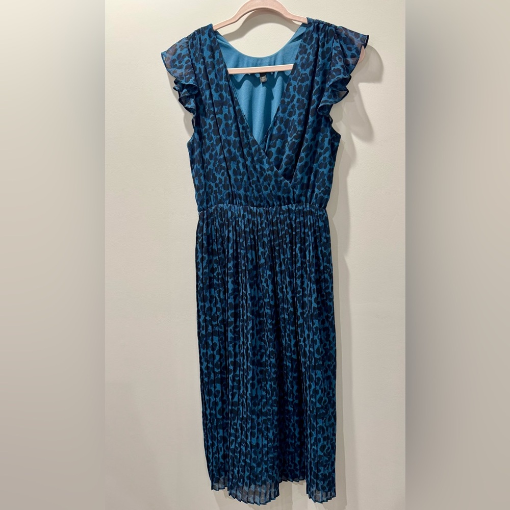 Elegant Blue Patterned Dress